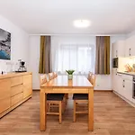 Hollin By We Rent, Jokercard Included *