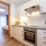 Hollin By We Rent, Jokercard Included *