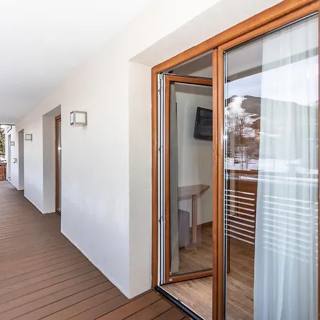 Apartment Hollin By We Rent, Jokercard Included