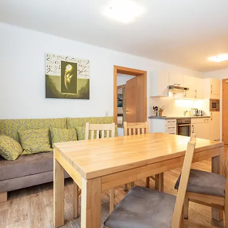 Hollin By We Rent Appartement