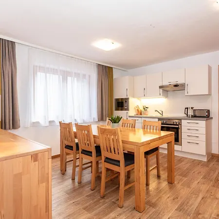 Hollin By We Rent, Jokercard Included *